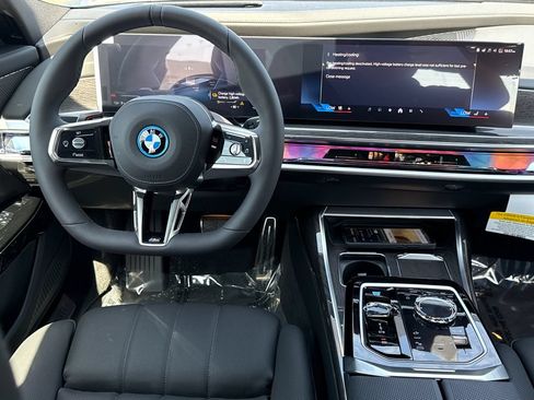 New 2026 BMW i7 xDrive60 AWD/4WD image 20