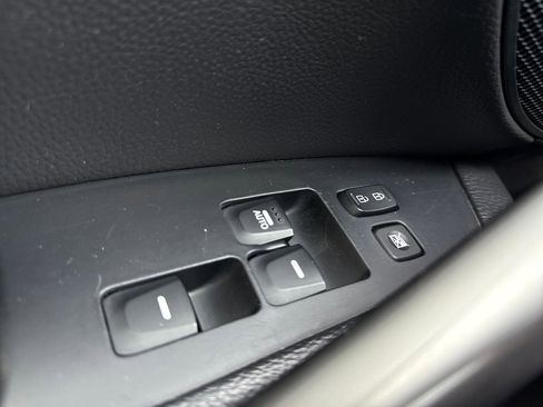 Used 2016 Hyundai Veloster Turbo w/ Option Group 04 image 30