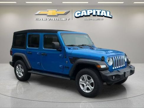 Used 2022 Jeep Wrangler Unlimited Sport AWD/4WD image 7