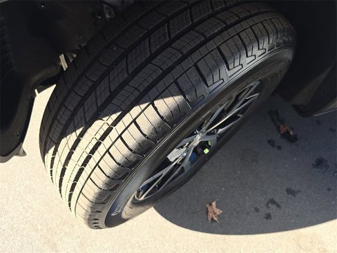 New 2025 Jeep Grand Cherokee Limited image 33