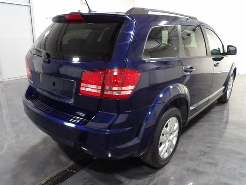 Used 2018 Dodge Journey SE FWD image 4