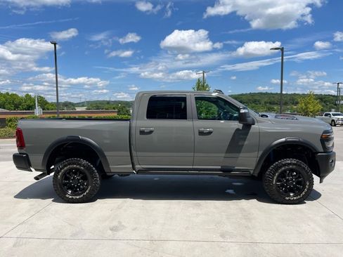 Used 2026 RAM 2500 Power Wagon AWD/4WD image 24