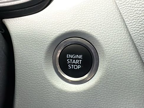 Used 2023 Toyota Corolla SE w/ Carpet Mat Package (TMS) image 21