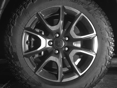 Used 2025 Jeep Compass Trailhawk image 12