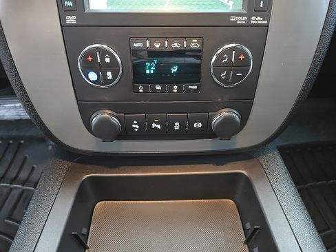 Used 2014 GMC Sierra 3500 SLT image 16