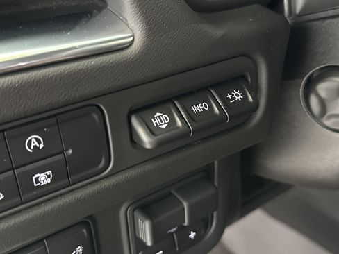 Used 2023 GMC Yukon AT4 w/ AT4 Premium Plus Package image 31