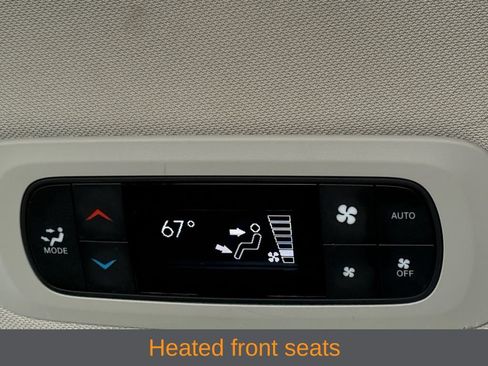 Used 2024 Chrysler Pacifica Limited FWD image 13