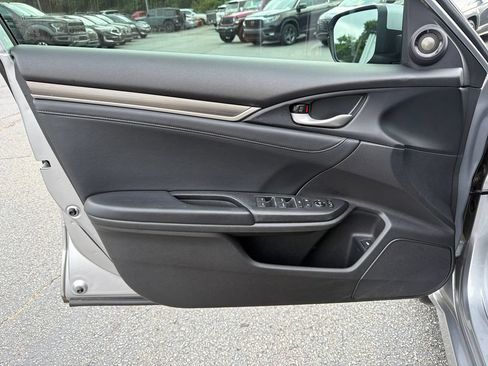 Used 2020 Honda Civic Touring image 10