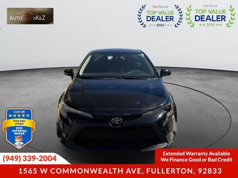 Used 2020 Toyota Corolla LE FWD image 2
