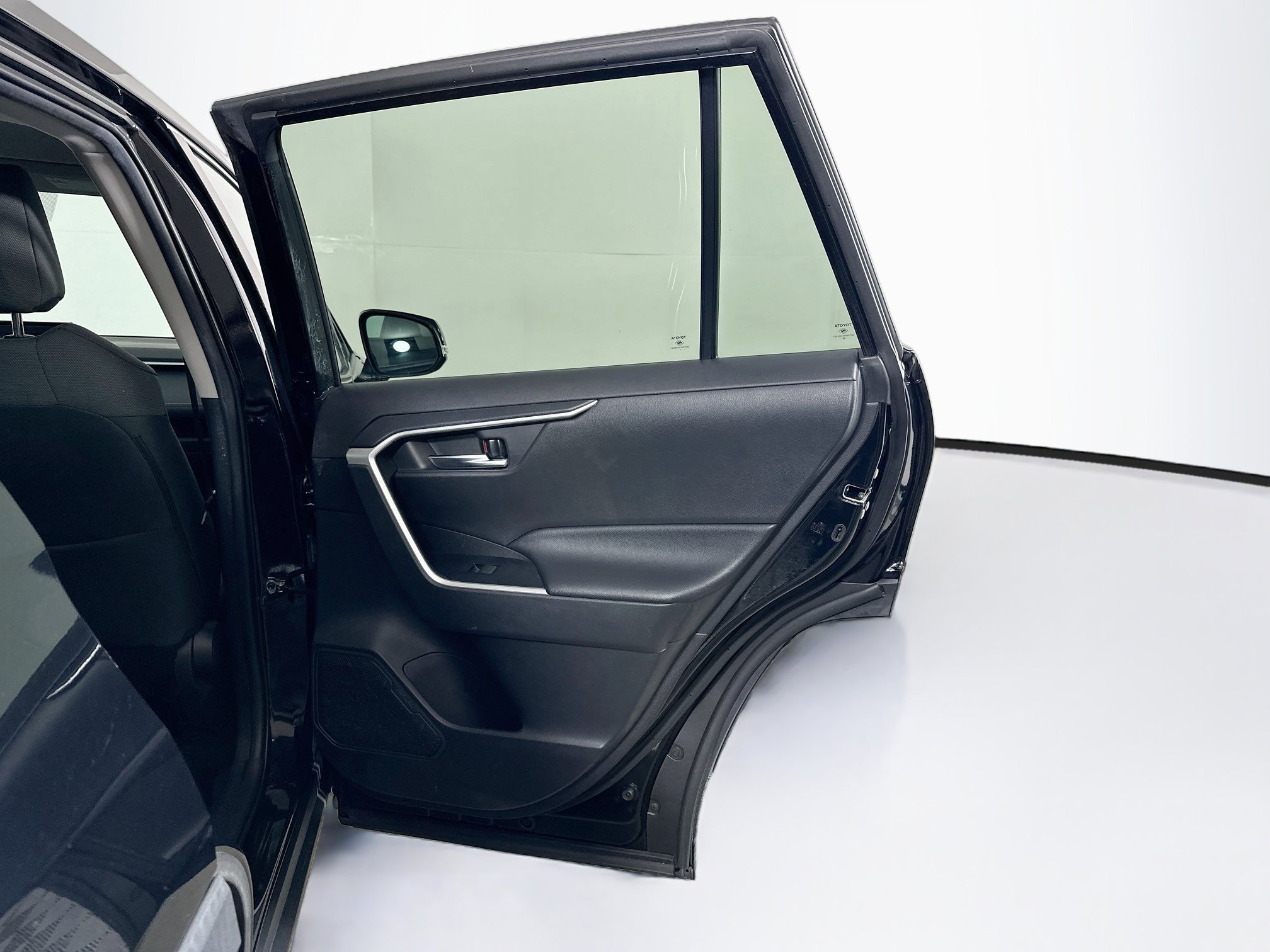 Used 2021 Toyota RAV4 XLE FWD image 28