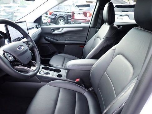 Certified 2024 Ford Escape Platinum image 15