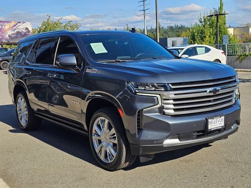 Used 2021 Chevrolet Tahoe High Country w/ Premium Package AWD/4WD image 7