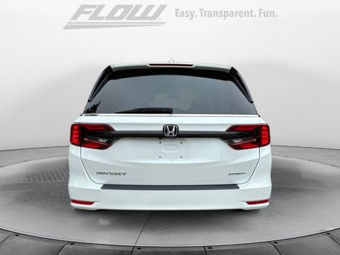 Used 2024 Honda Odyssey Sport image 8