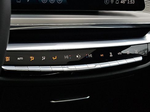 Certified 2023 Cadillac Lyriq Luxury image 16