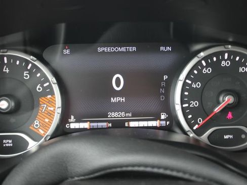 Used 2022 Jeep Renegade Altitude w/ Convenience Group AWD/4WD image 17