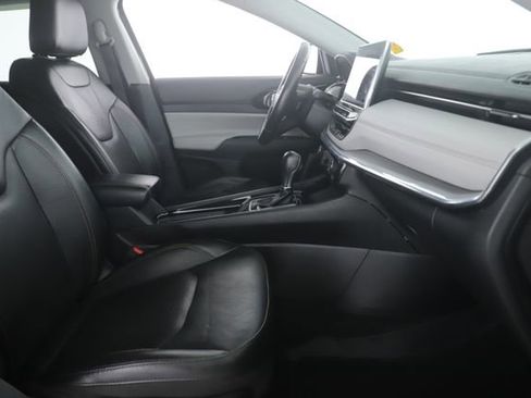 Used 2022 Jeep Compass Limited AWD/4WD image 30