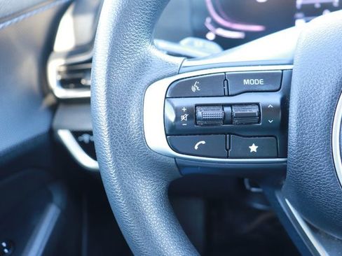 Used 2023 Kia Sportage LX image 17