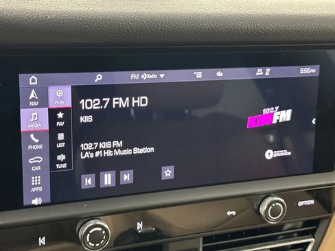 Used 2023 Porsche Macan image 17