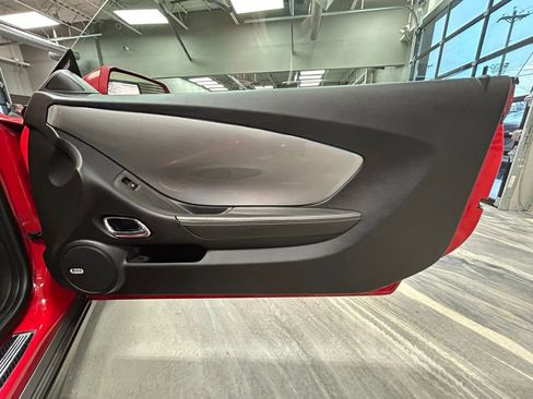 Used 2010 Chevrolet Camaro SS w/ LPO, Ground Effects Package image 33