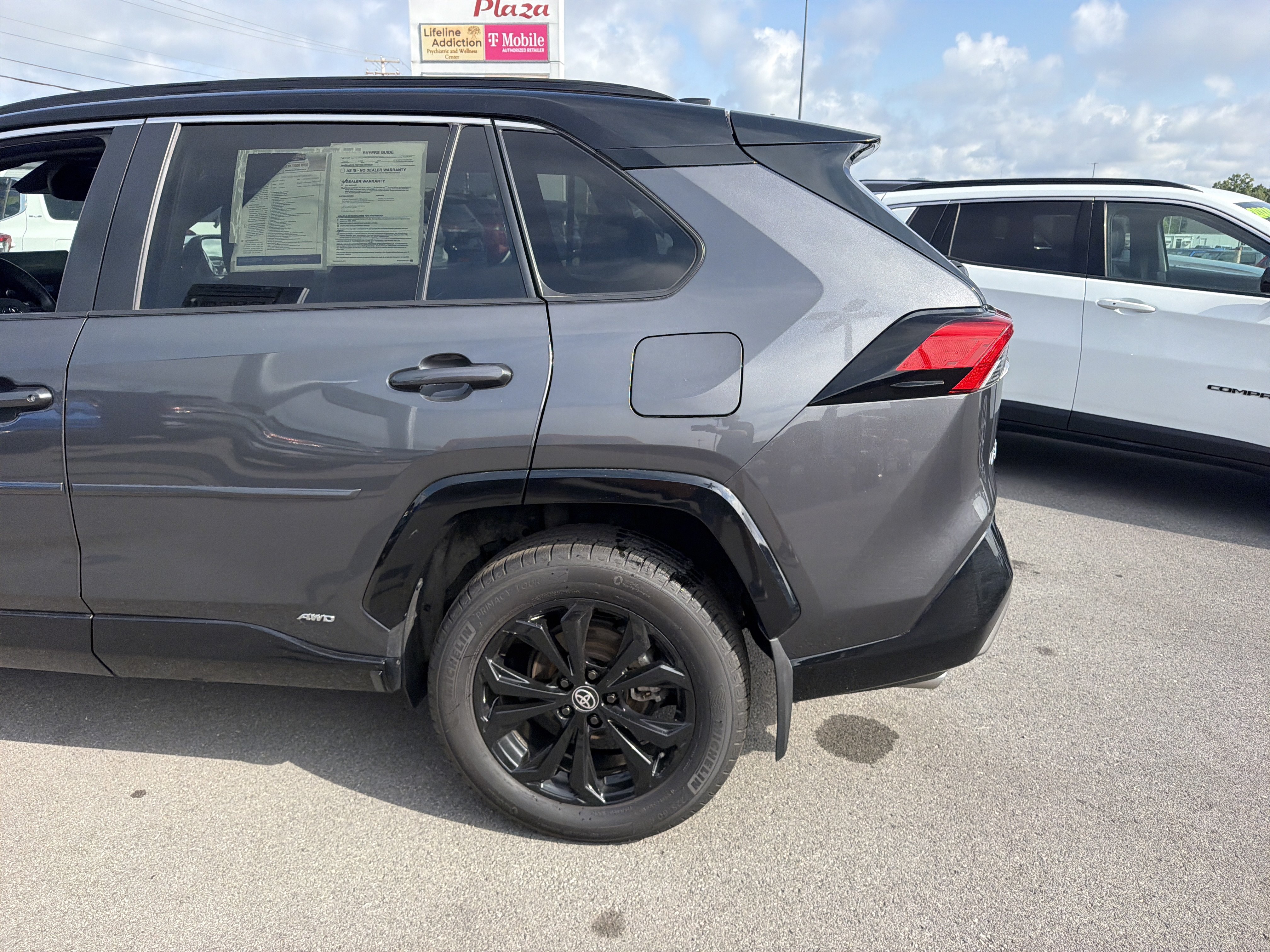 Used 2023 Toyota RAV4 XSE w/ XSE Grade Weather Package AWD/4WD image 9