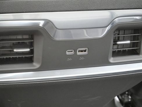 New 2026 GMC Sierra 1500 Elevation w/ Elevation Premium Package image 38