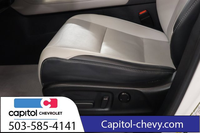 Used 2019 Lexus RX 450h AWD w/ Cold Area Package image 13