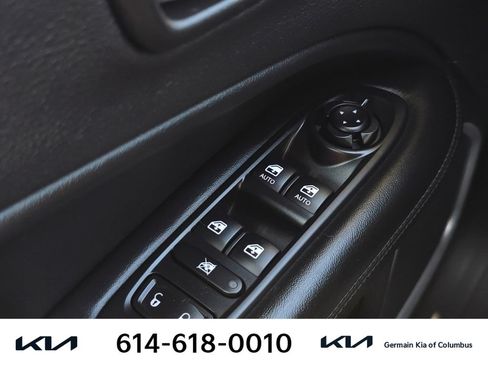 Used 2020 Jeep Compass Latitude AWD/4WD image 26