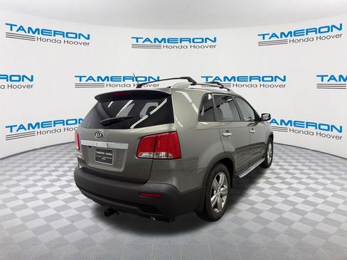 Used 2013 Kia Sorento EX w/ EX V6 Premium Pkg image 5