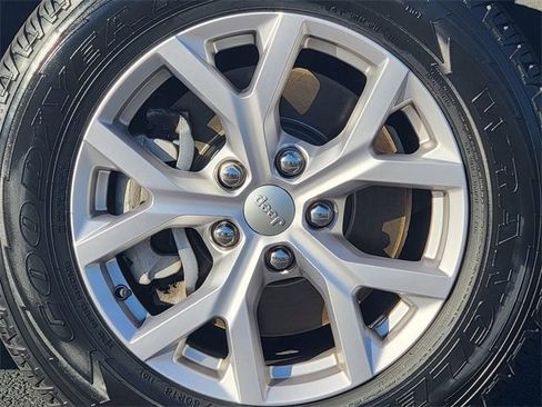 Certified 2021 Jeep Grand Cherokee L Limited image 17