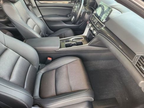 Used 2020 Honda Accord Sport image 13