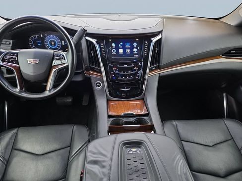 Used 2016 Cadillac Escalade ESV Luxury RWD image 13