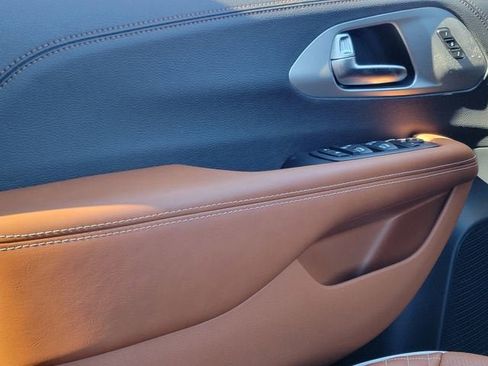 New 2026 Chrysler Pacifica Pinnacle AWD/4WD image 36