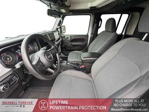 Used 2024 Jeep Gladiator Sport image 19