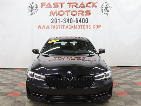 Used 2021 BMW 540i xDrive w/ Premium Package image 2