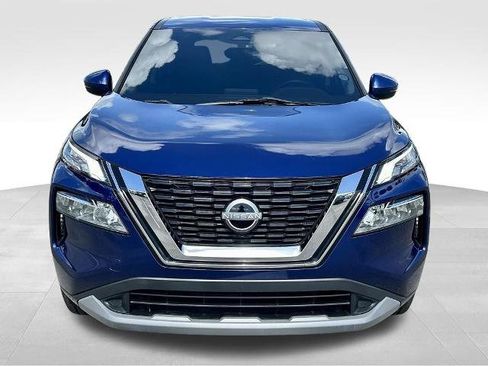 Certified 2023 Nissan Rogue SV FWD image 2