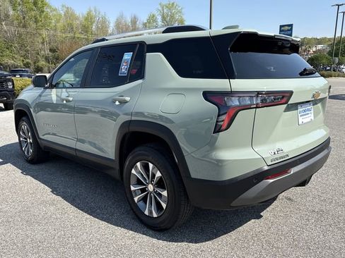 Used 2025 Chevrolet Equinox LT w/ Convenience Package II image 5