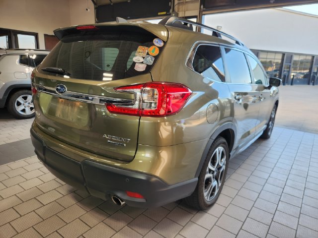 Used 2023 Subaru Ascent Limited AWD/4WD image 6