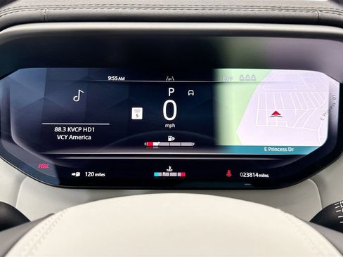 Used 2024 Land Rover Range Rover Sport SE image 33