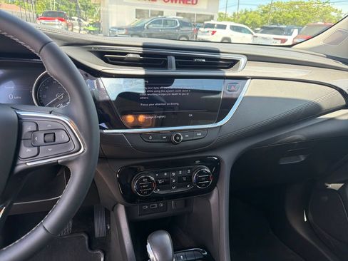 Used 2023 Buick Encore GX Essence w/ Experience Buick Package FWD image 20