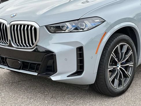 Certified 2024 BMW X5 xDrive40i w/ M Sport Package AWD/4WD image 13