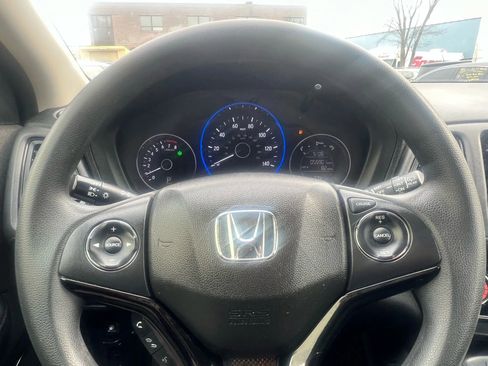 Used 2020 Honda HR-V LX image 14