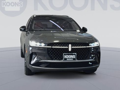 Used 2024 Lincoln Nautilus Black Label AWD/4WD image 4