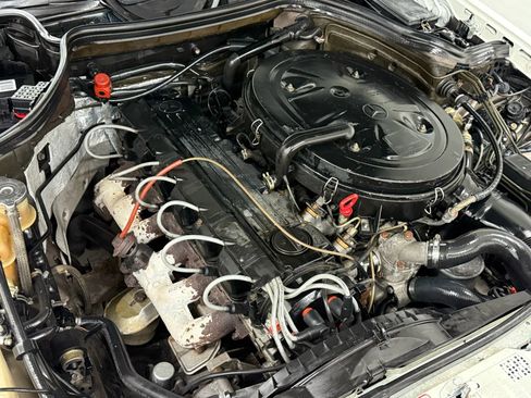 Used 1990 Mercedes-Benz 300 E 3.0 image 90