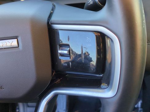 Certified 2022 Land Rover Discovery Sport S image 12