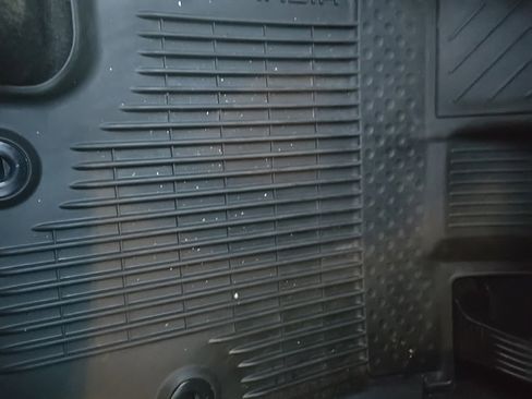 Used 2023 Toyota Highlander Platinum image 13