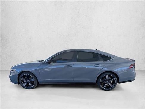 Used 2025 Honda Accord Sport image 5