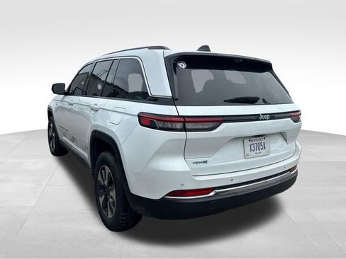 Used 2023 Jeep Grand Cherokee 4WD 4xe w/ Luxury Tech Group II image 2