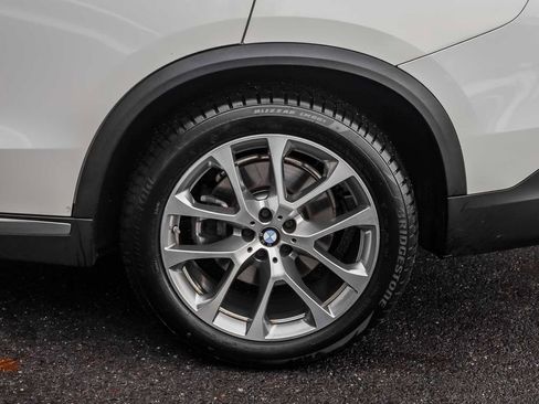 Used 2021 BMW X5 xDrive40i w/ Executive Package image 13