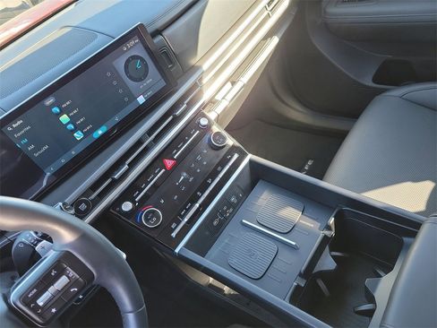 Used 2025 Hyundai Santa Fe SEL image 35