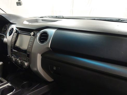 Used 2015 Toyota Tundra SR5 image 29